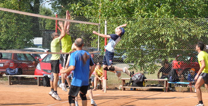 Volejbalový oddíl se v září 2016 účastnil turnaje Pardubický Perníček 